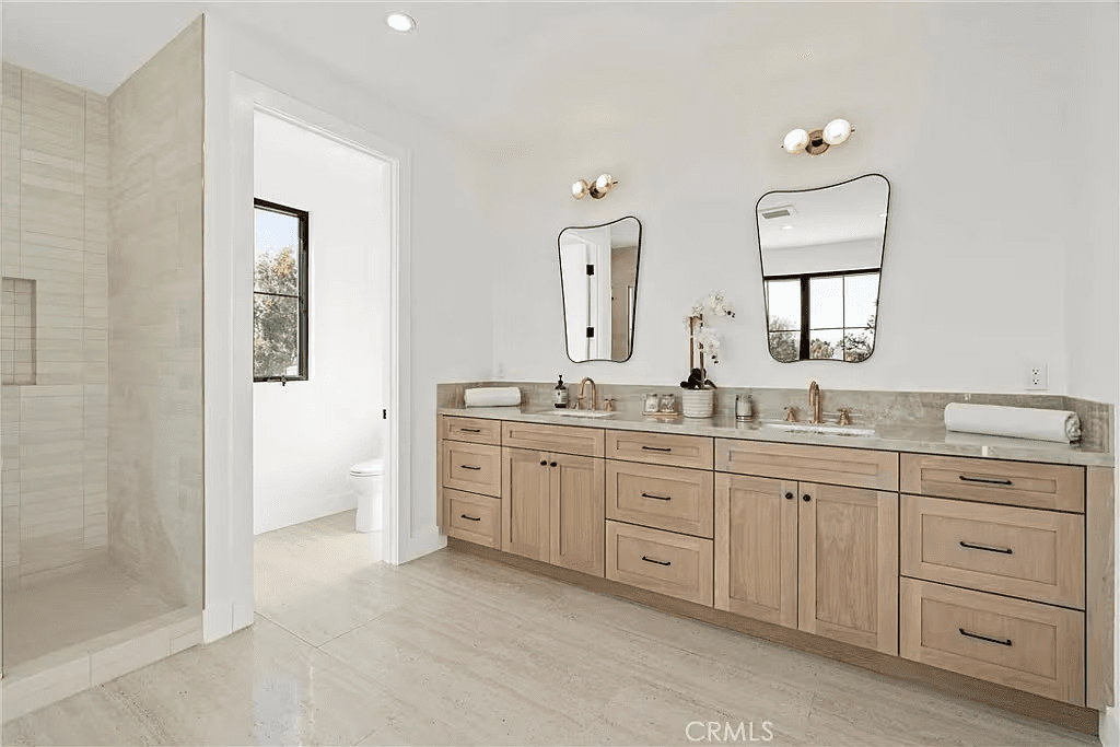 Custom bathroom vanity cabinetry